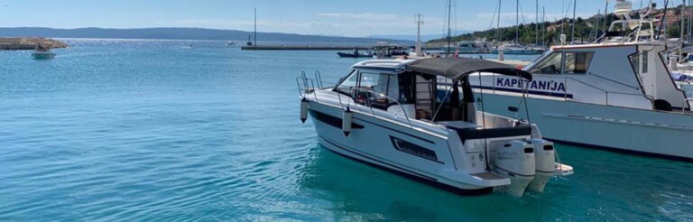 Merry-Fisher-895-Rent-a-boat-Trogir-2